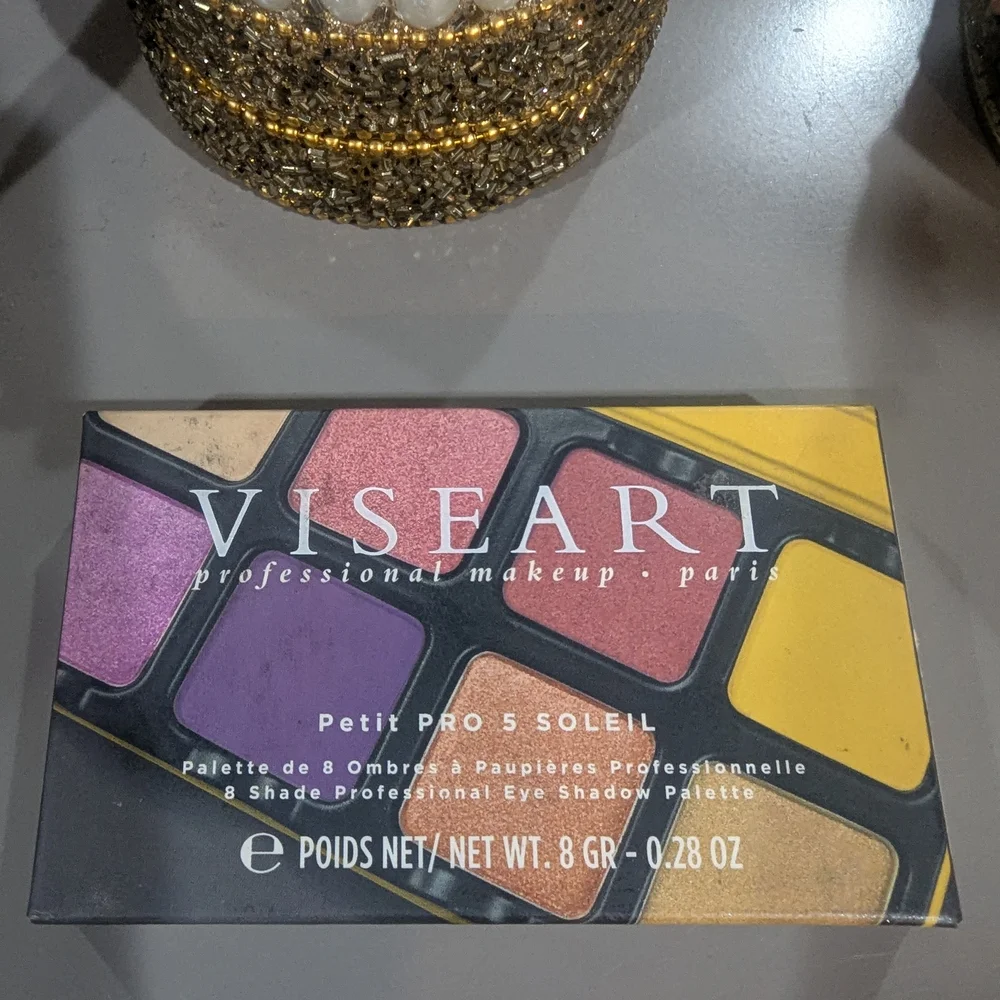 A Bundle Of 2 Viseart Professional Makeup Palettes